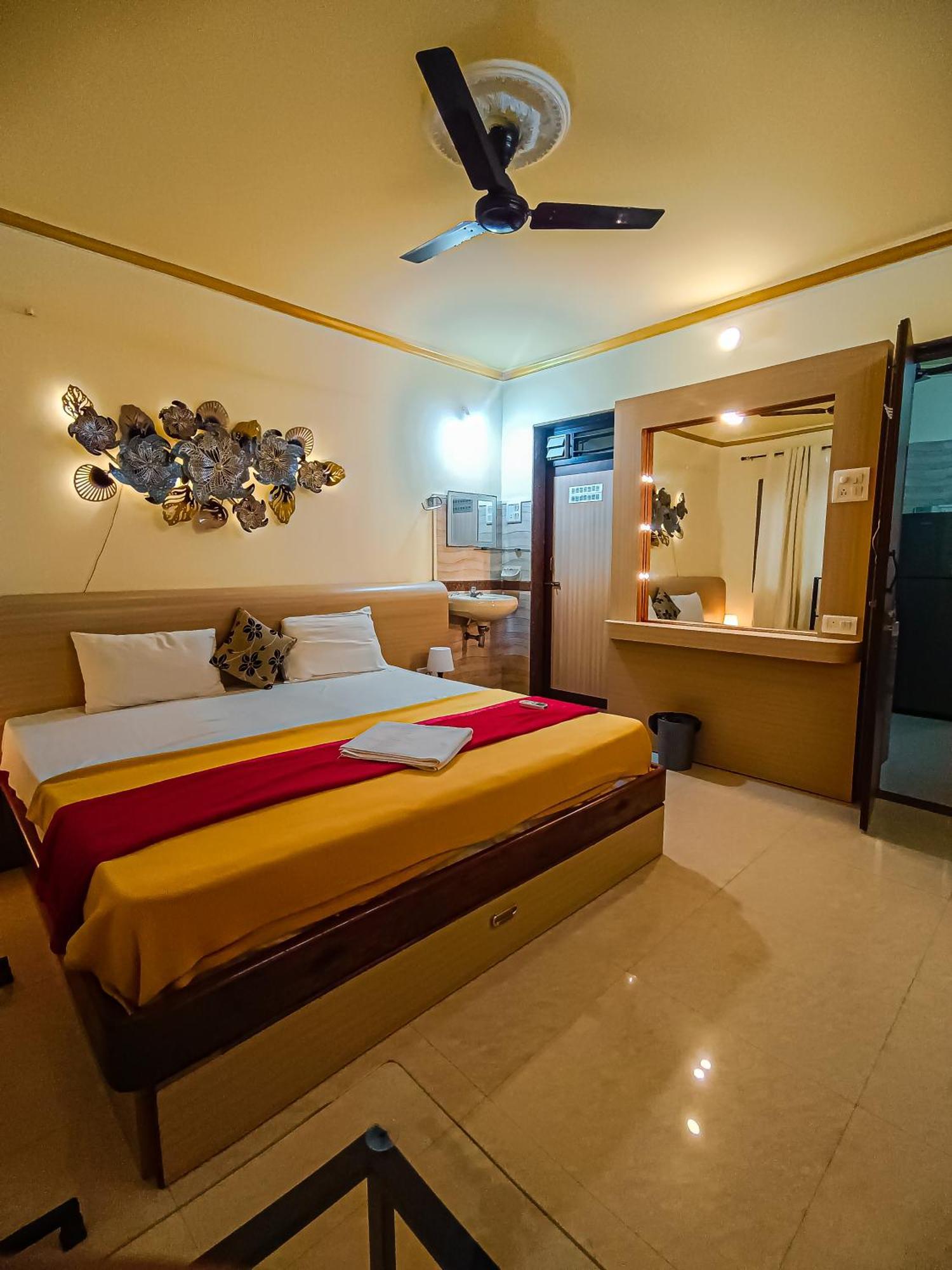 Shradha Luxury Room กาลังกูติ ภายนอก รูปภาพ