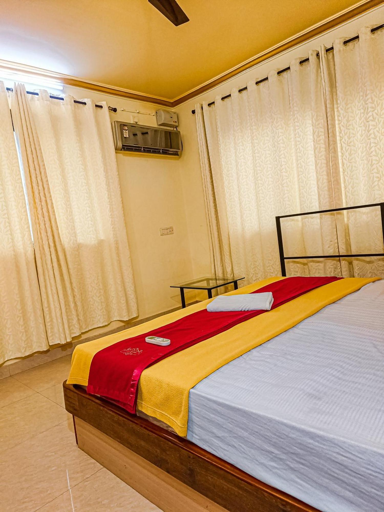 Shradha Luxury Room กาลังกูติ ภายนอก รูปภาพ