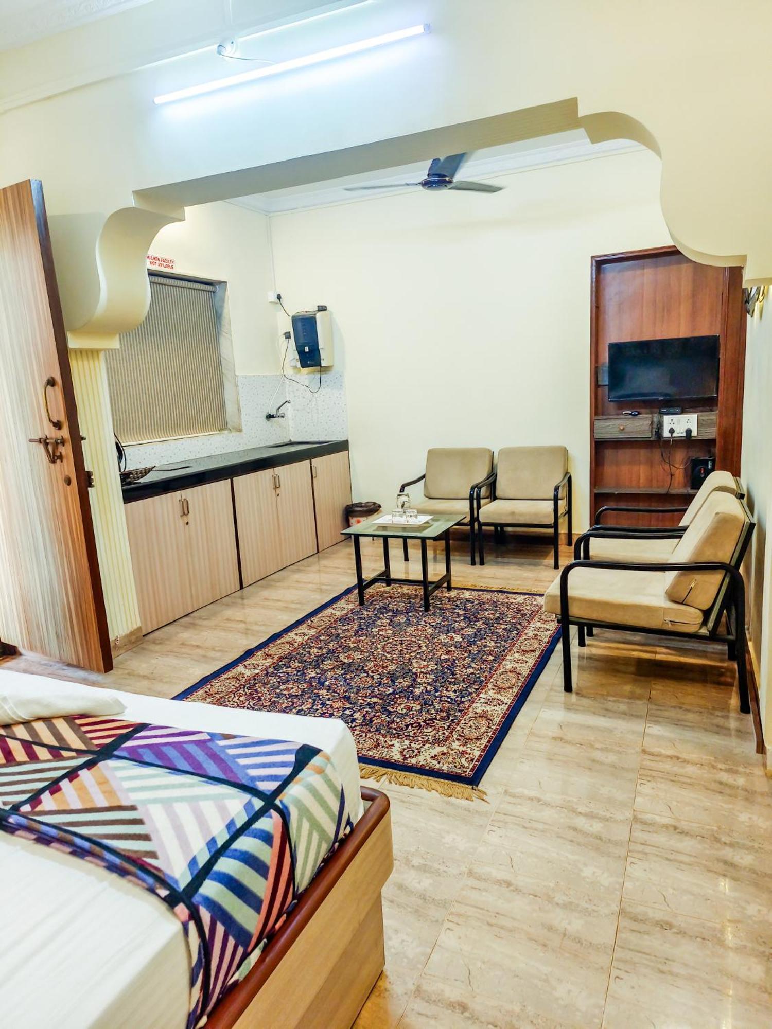 Shradha Luxury Room กาลังกูติ ภายนอก รูปภาพ