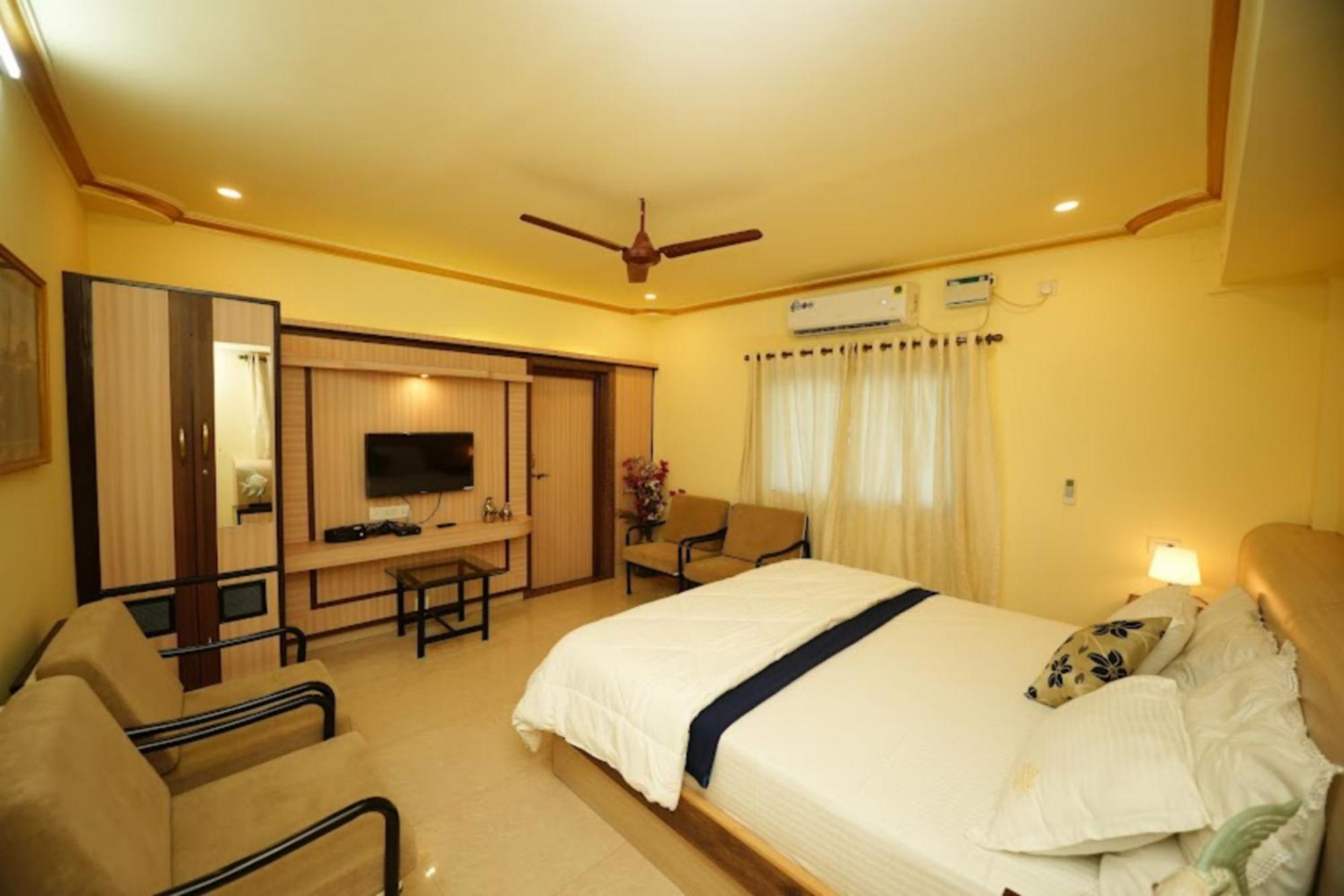 Shradha Luxury Room กาลังกูติ ภายนอก รูปภาพ